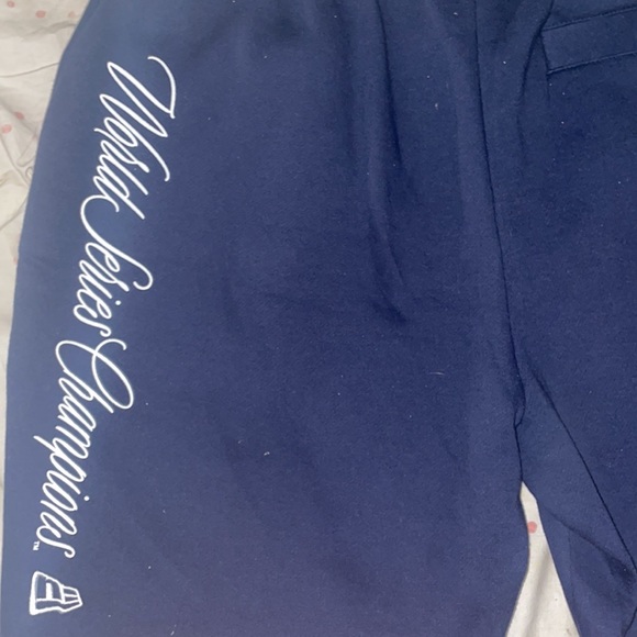 New Era Short Navy Blue size Large . Only worn once - Picture 6 of 6